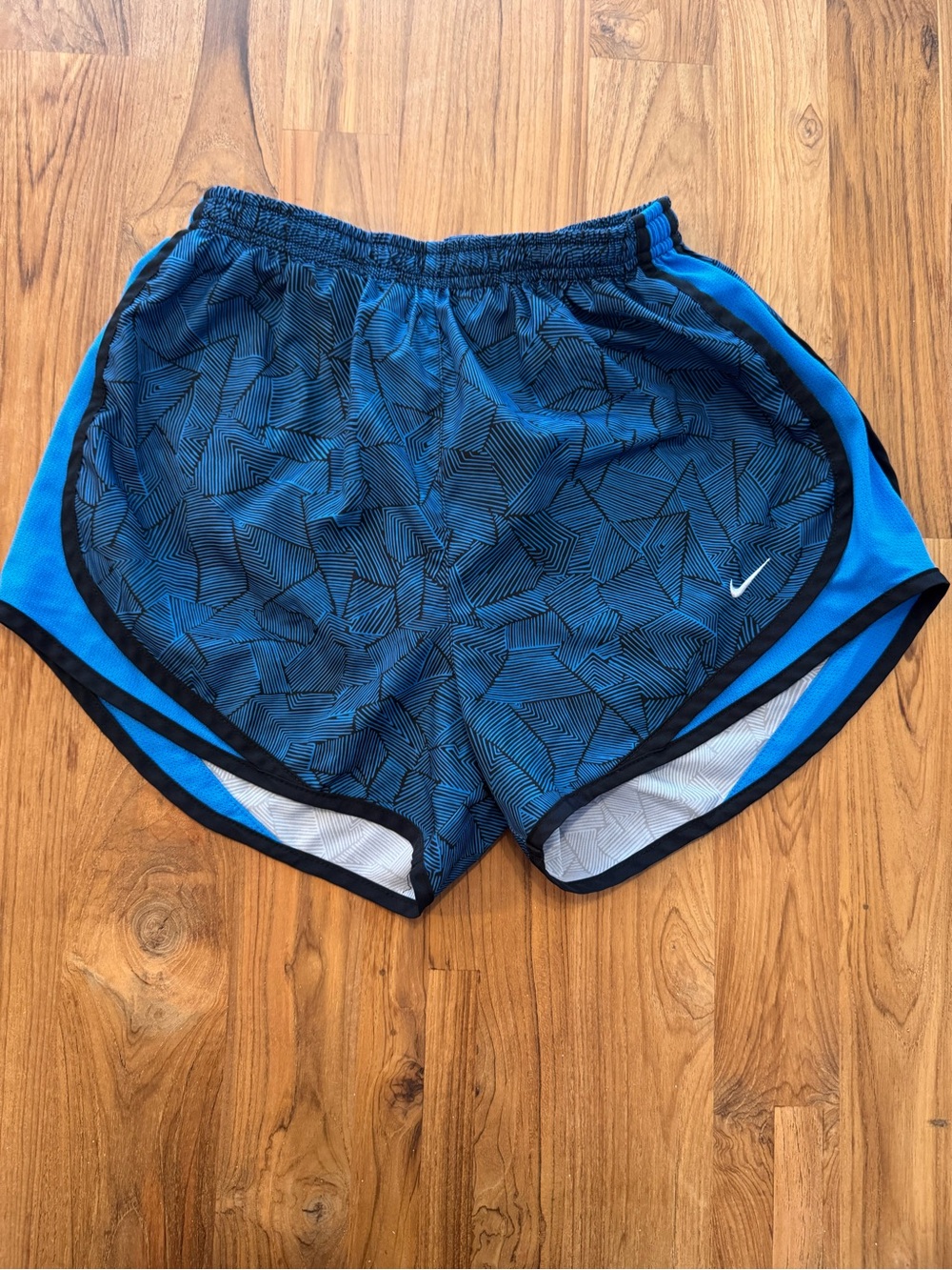 Nike Running Shorts Women’s Small Blue & Black 3” Inseam